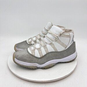 Nike Air Jordan 11 Retro Women Size 10.5 AR0715-100 White Metallic Silver Shoes